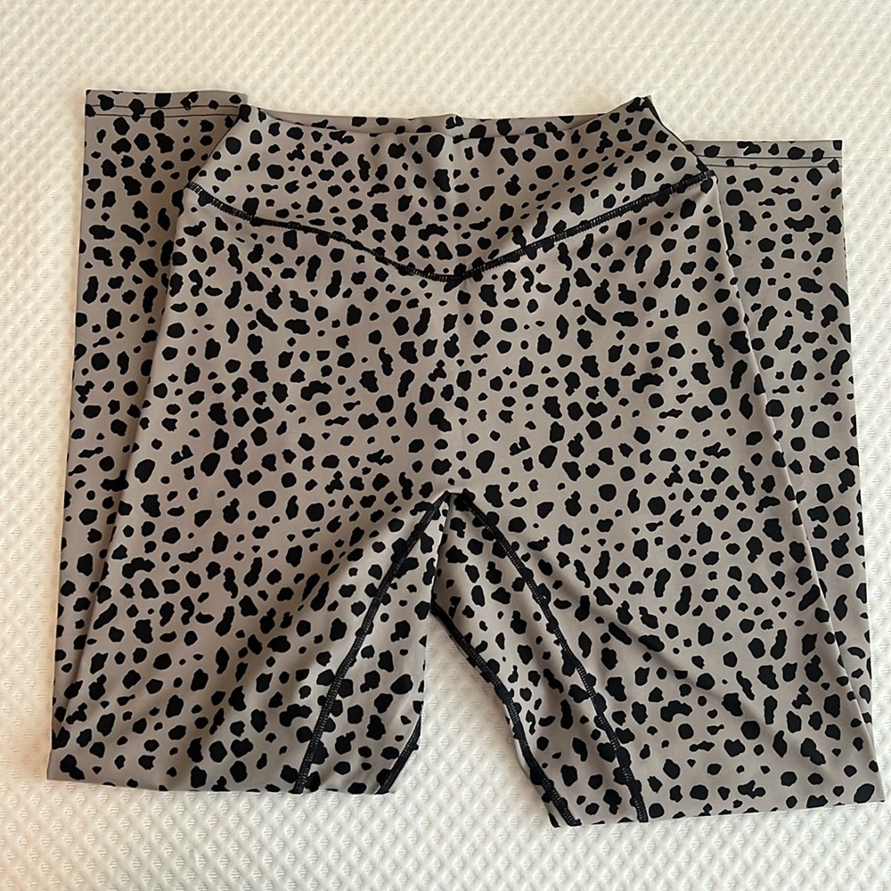 Balance Athletica Kindgom Collection Leggings - Size L